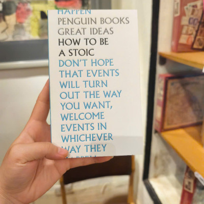 Sách - How To Be a Stoic: Simone de Beauvoir (Penguin Great Ideas) by Epictetus/Khổ Pocket/History & Schools of Thought