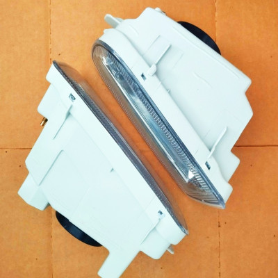 Bộ 2 Đèn Gầm Sương Mù Toyota Land Cruiser 100 4.5L (1998-2007)