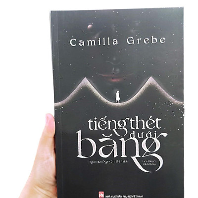 Tiếng Thét Dưới Băng