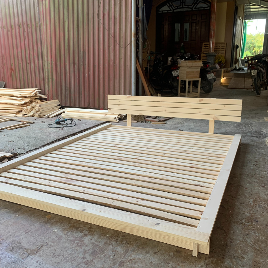 Giường ngủ gỗ CT02 Tundo màu vàng nhạt