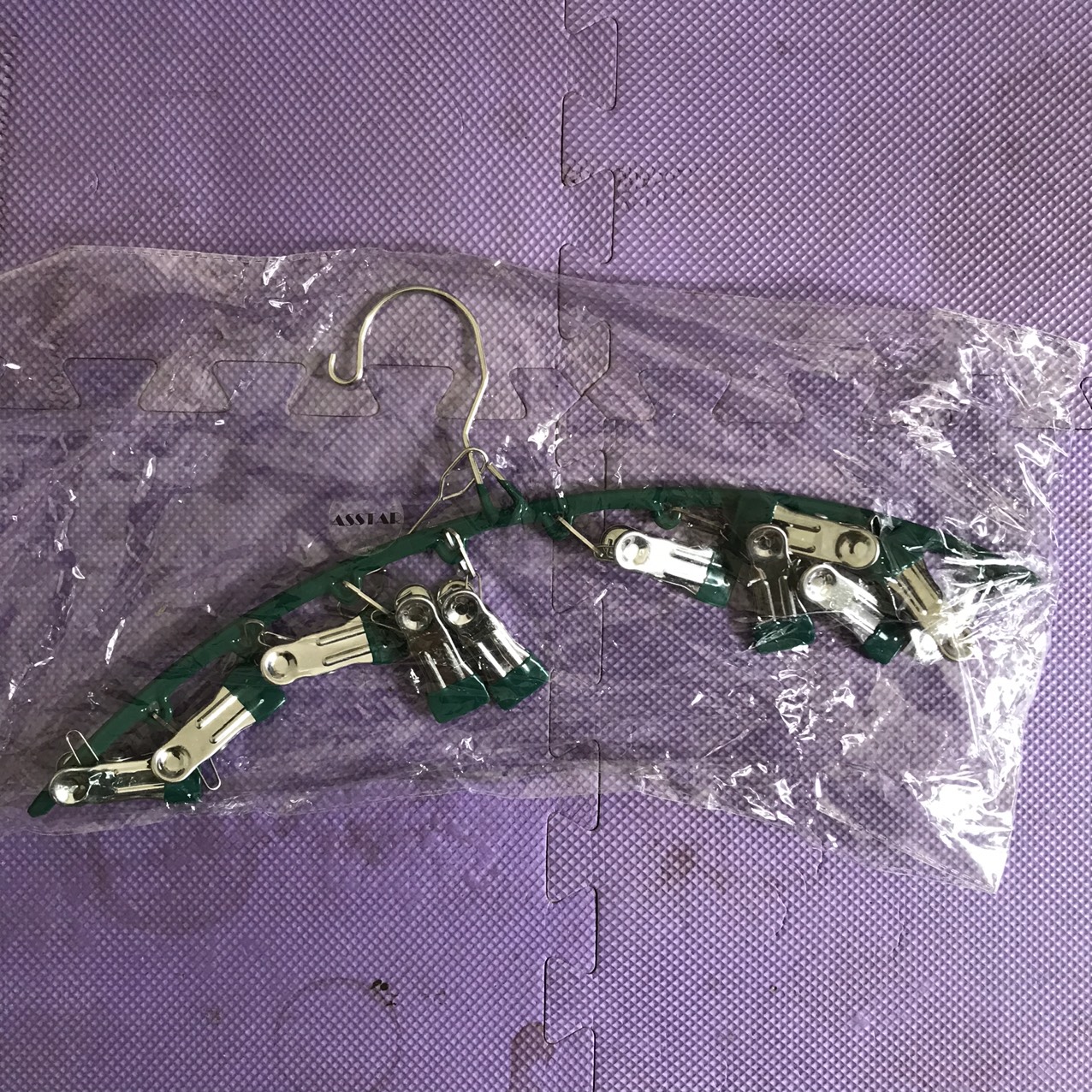 MÓC PHƠI ĐỒ CẦU VỒNG, MÓC TREO QUẦN ÁO 10 KẸP TIẾT KIỆM DIỆN TÍCH - Hàng Nhập Khẩu (tặng kèm 1 móc dán tường)