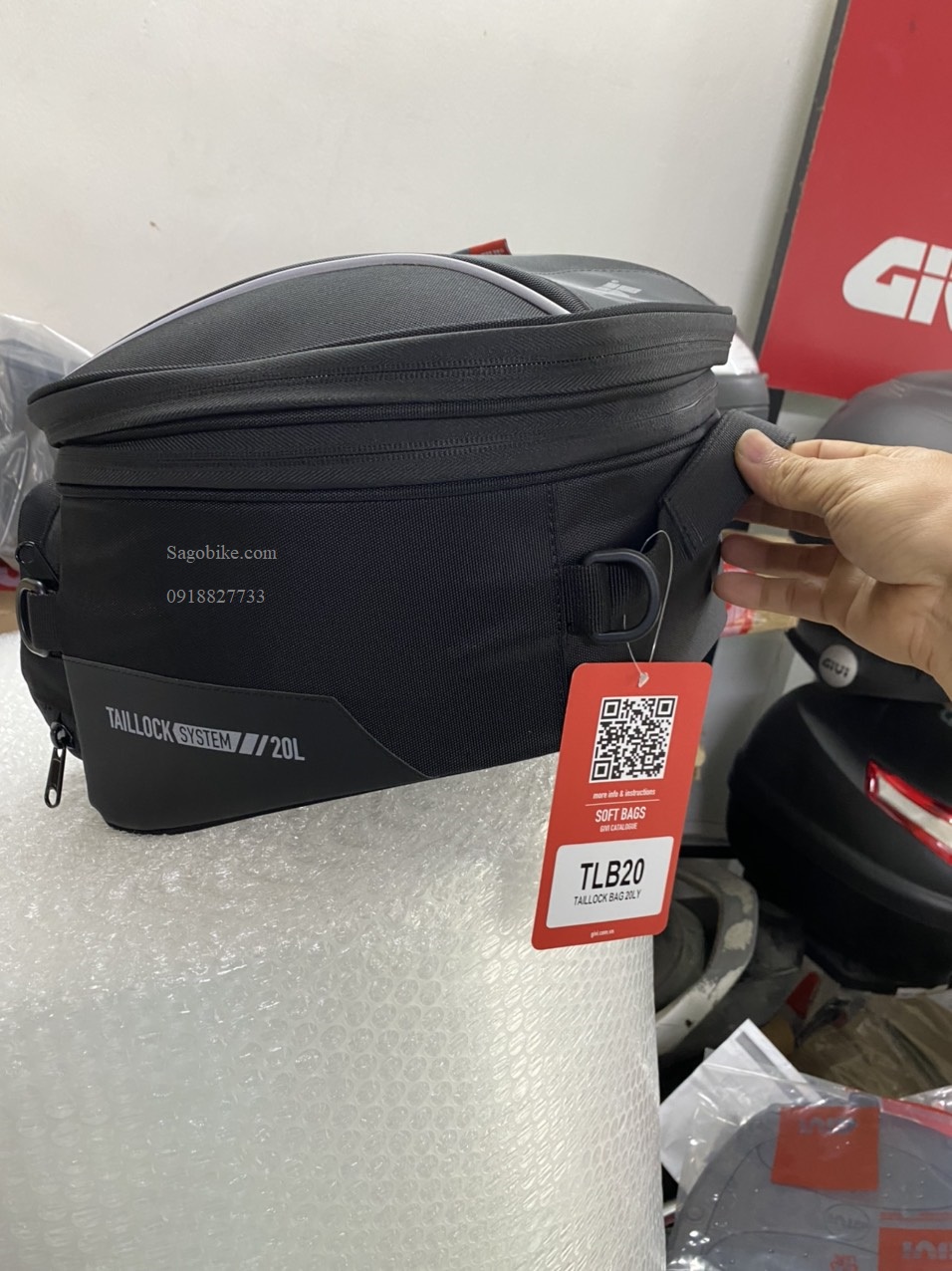 Túi Tanklock Givi TLB20, túi gắn sau yên xe, túi gắn bình xăng givi TLB20, dung tích 20 lit