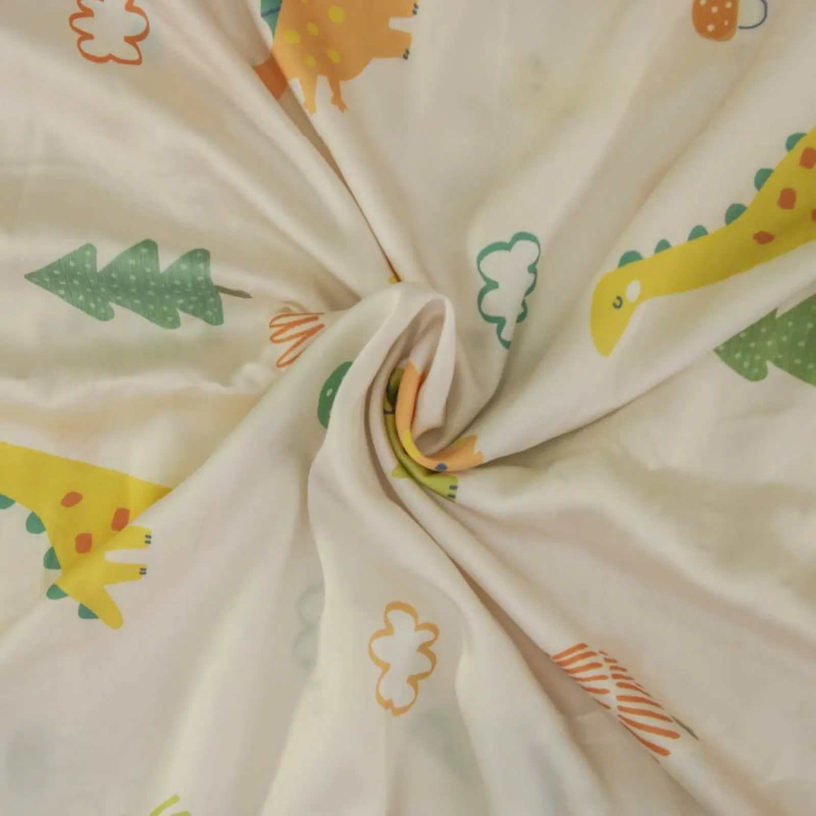 Nệm cao su thiên nhiên em bé Tatana Baby Care- Độ cao 2cm-Dành cho bé đi học hoặc sơ sinh-Màu ngẫu nhiên