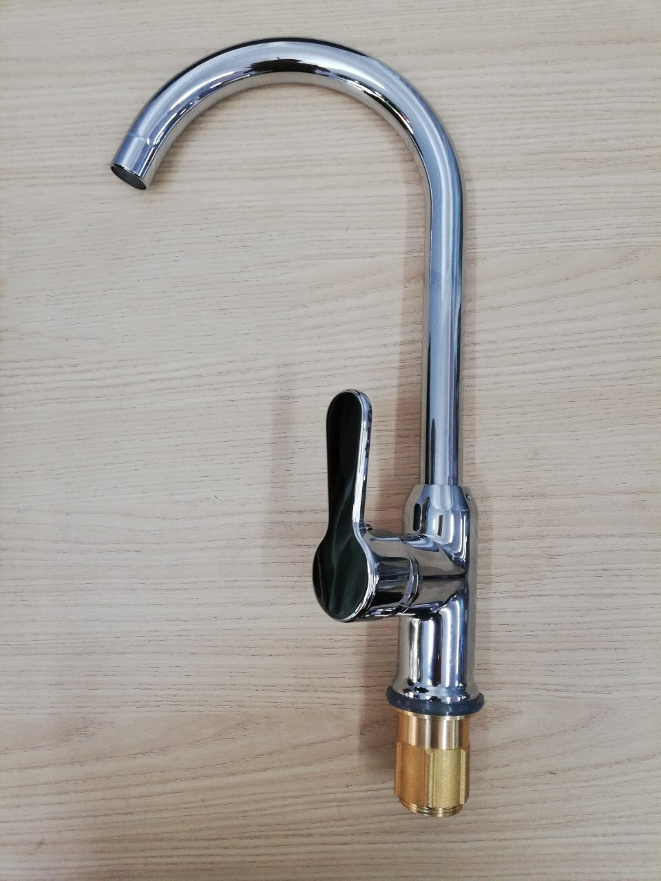 Vòi rửa chén nóng lạnh inox 304 gắn chậu Water Heart VC 12