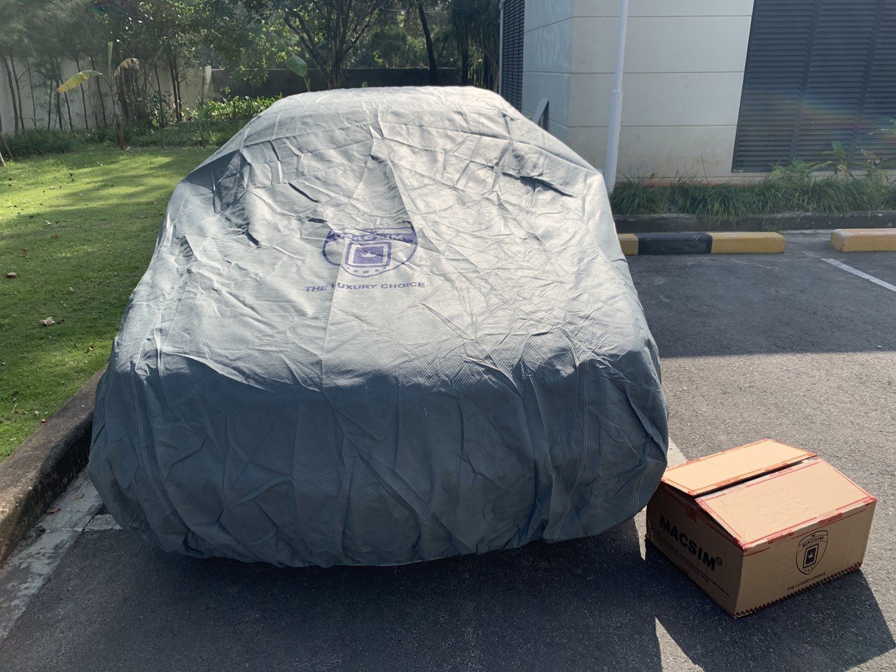 Bạt phủ ô tô chất liệu vải không dệt 4 lớp cao cấp thương hiệu MACSIM dành cho Mazda 2 màu ghi - bạt phủ trong nhà và ngoài trời
