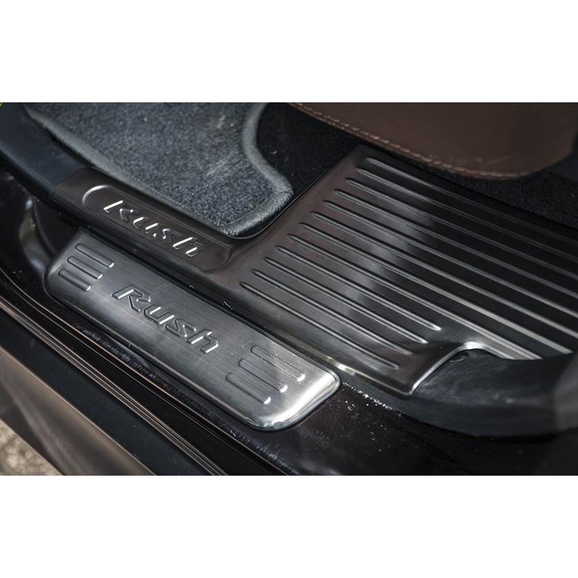 Bộ Ốp bậc, Nẹp bước chân INOX Toyota Rush - Bên Trong