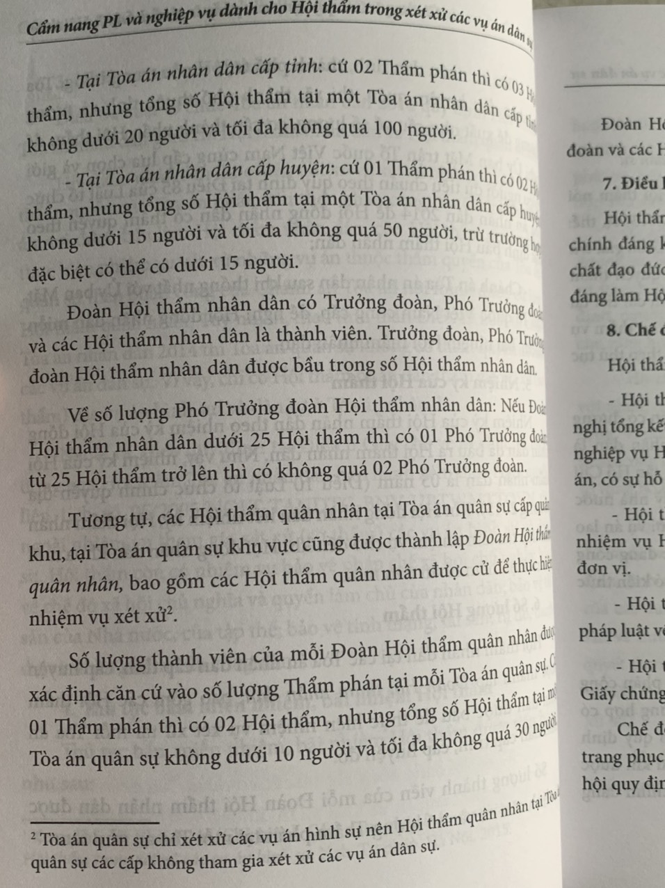 Cẩm nang pháp luật và nghiệp vụ dành cho Hội thẩm trong xét xử các vụ án dân sự