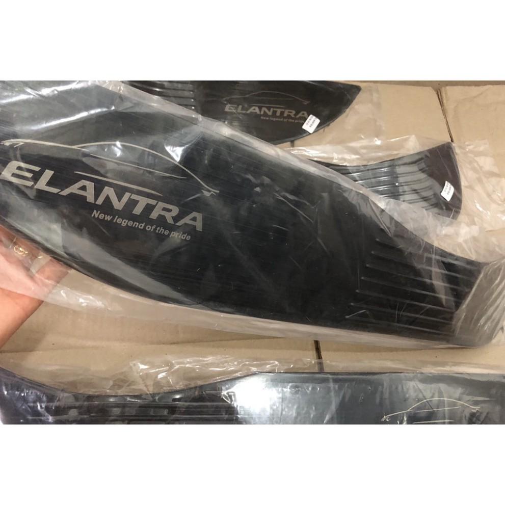 Ốp chống xước Tapli, Táp li cửa dành cho xe Hyundai Elantra 2016-2021( hàng cao cấp)