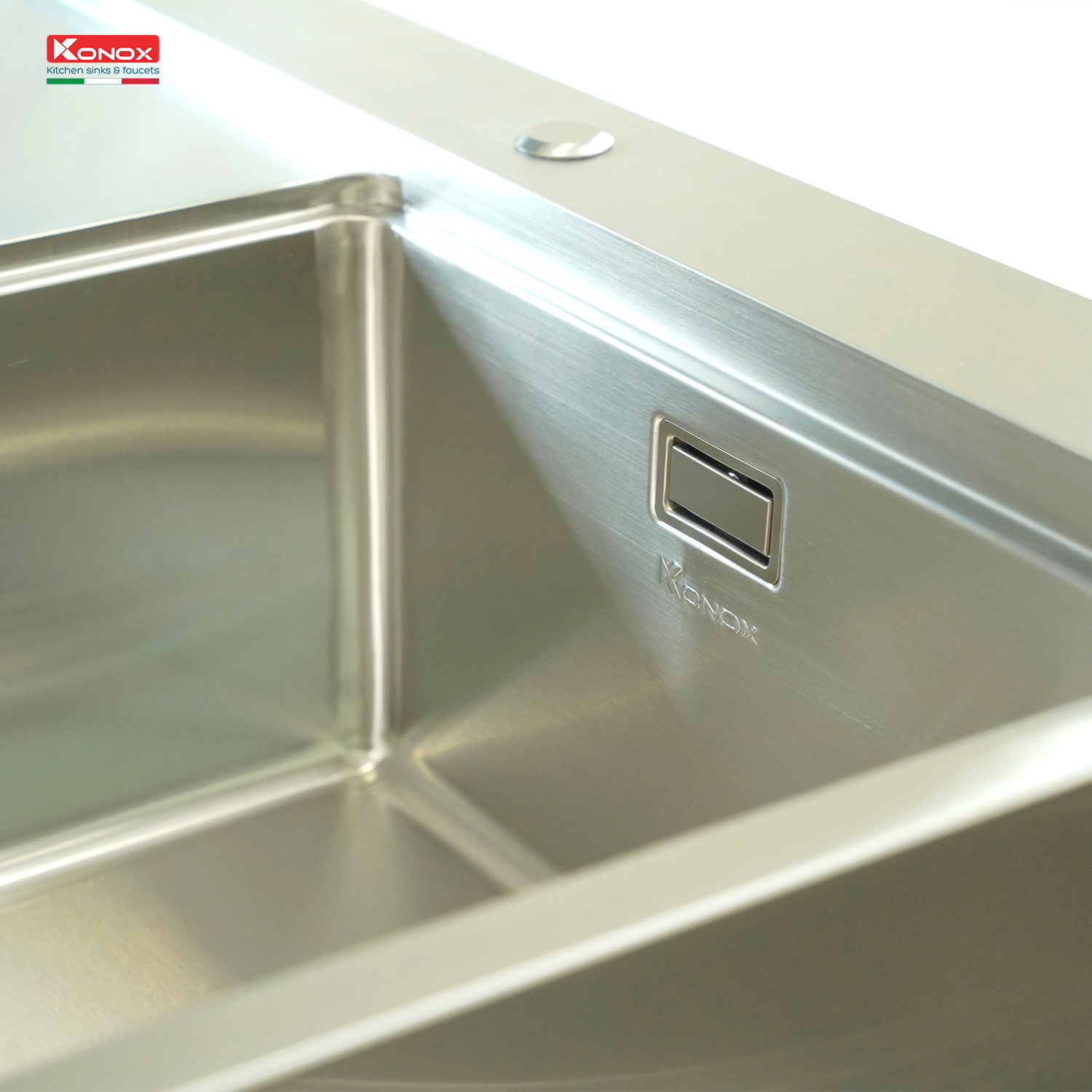 Chậu rửa bát inox Konox, Topmount Series, Model KN11650TD, Inox 304AISI tiêu chuẩn châu Âu, Hạ bậc tích hợp, 1160x500x220(mm), Bảo hành chính hãng 10 năm, Hàng chính hãng