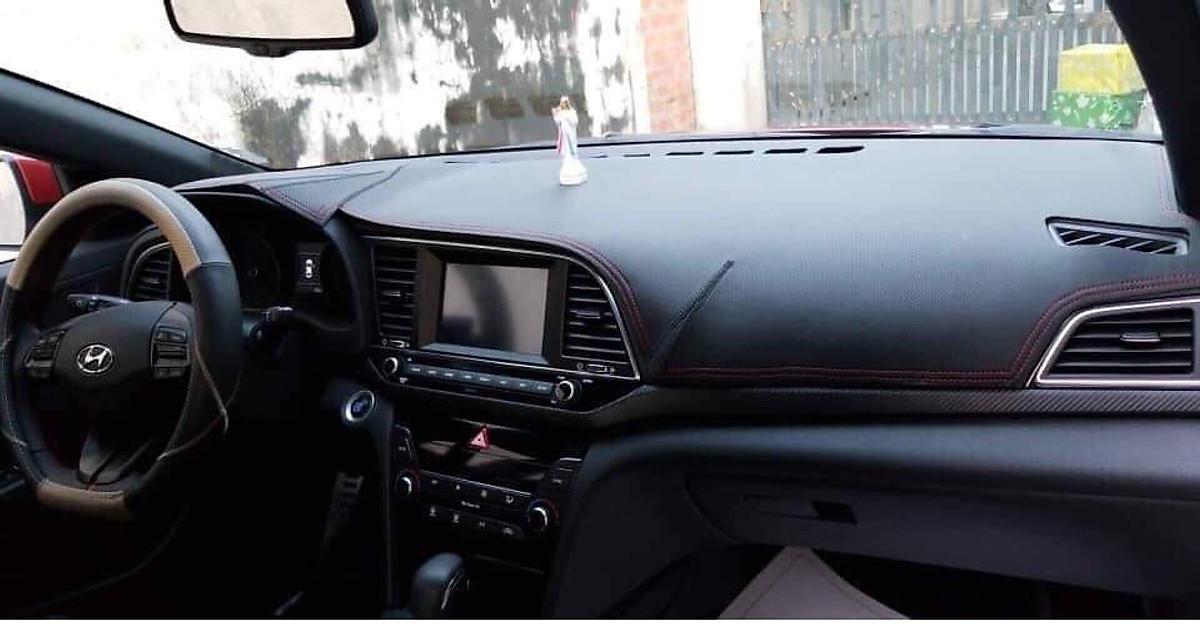 Thảm Taplo Da Vân Carbon Cao Cấp Cho Xe KIA Cerato 2016-2017