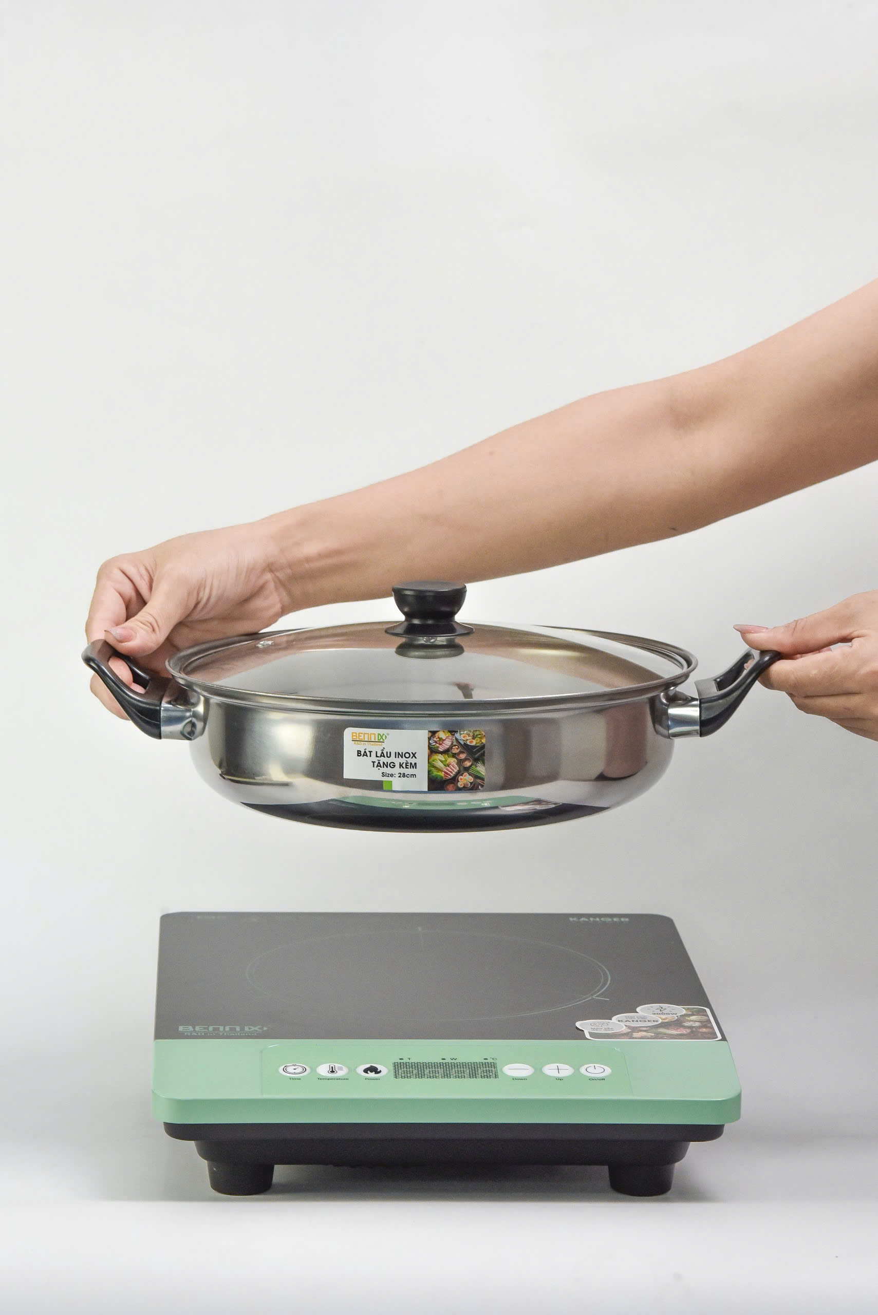 Bếp Điện Từ Đơn Đa Năng Bennix BN-266iH Công Suất 2000W Tặng Kèm Nồi Lẩu- Hàng Chính Hãng