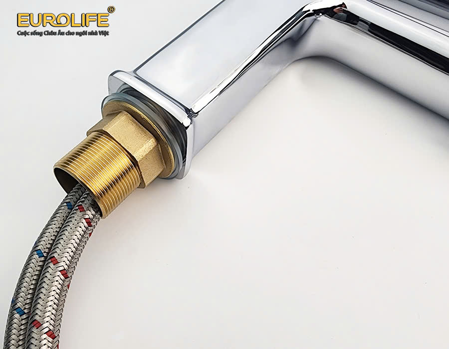 Vòi Lavabo nóng lạnh Đồng mạ Chrome Eurolife EL-8002 (Trắng bạc)