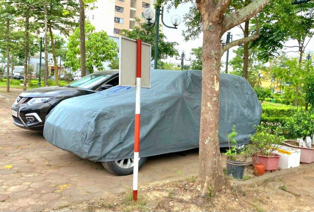 Bạt phủ ô tô chất liệu vải không dệt 3 lớp cao cấp thương hiệu MACSIM cho xe ô tô BMW X6- màu ghi
