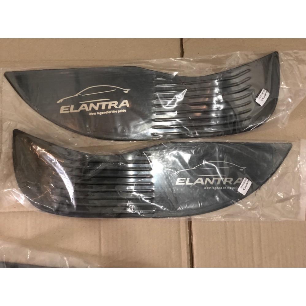 Ốp chống xước Tapli, Táp li cửa dành cho xe Hyundai Elantra 2016-2021( hàng cao cấp)