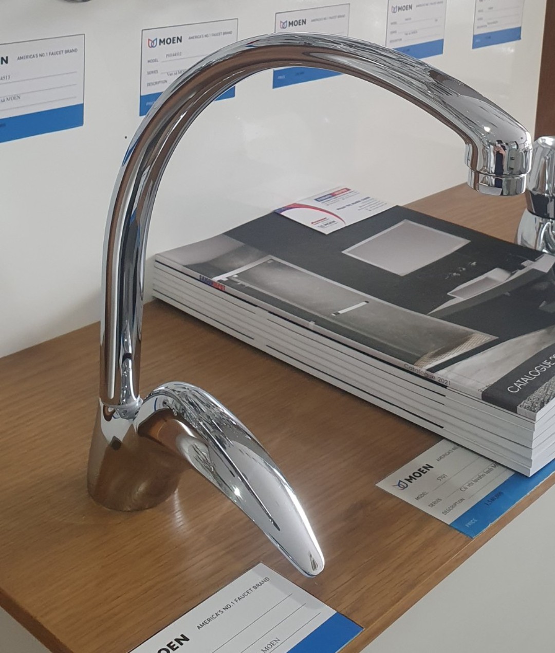 Vòi Rửa Chén Lạnh MOEN 7027A (HÀNG CHÍNH HÃNG)