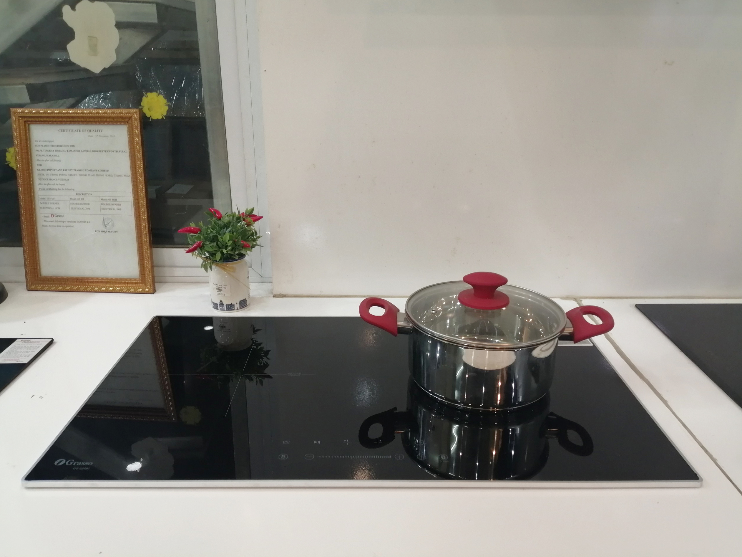Bếp từ Grasso GS 825IH (Made in Malaysia) - Hàng chính hãng