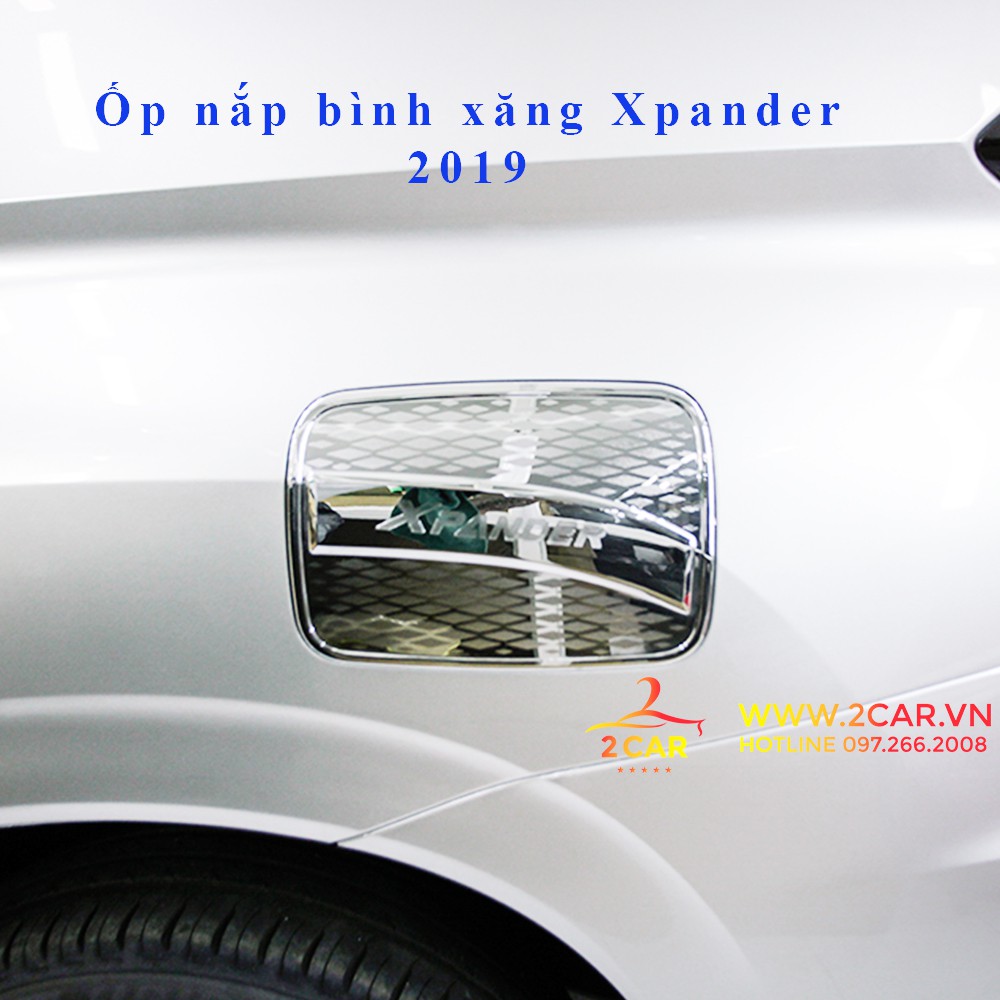 Ốp nắp bình xăng xe Mitsubishi Xpander 2018- 2021, 2022 mạ crom cao cấp