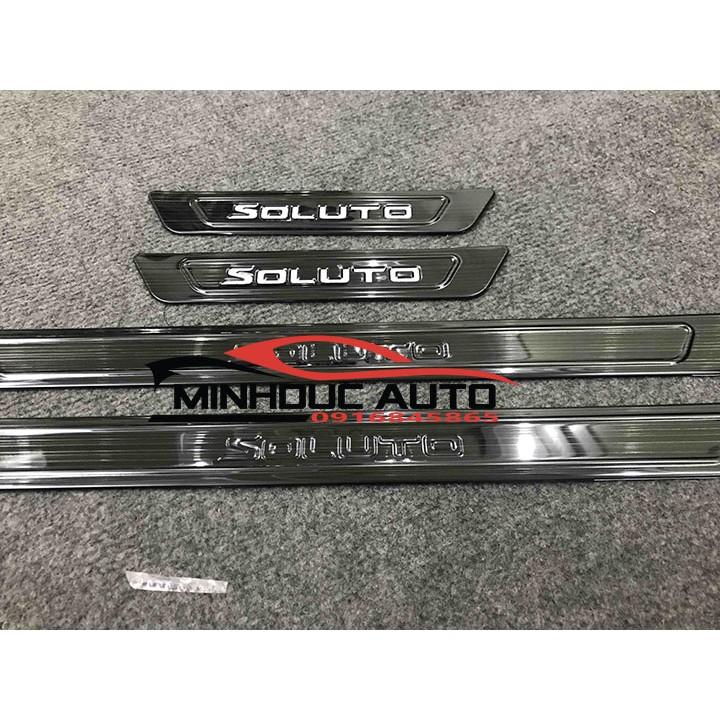 Ốp bậc cửa trong ngoài titan Kia Soluto