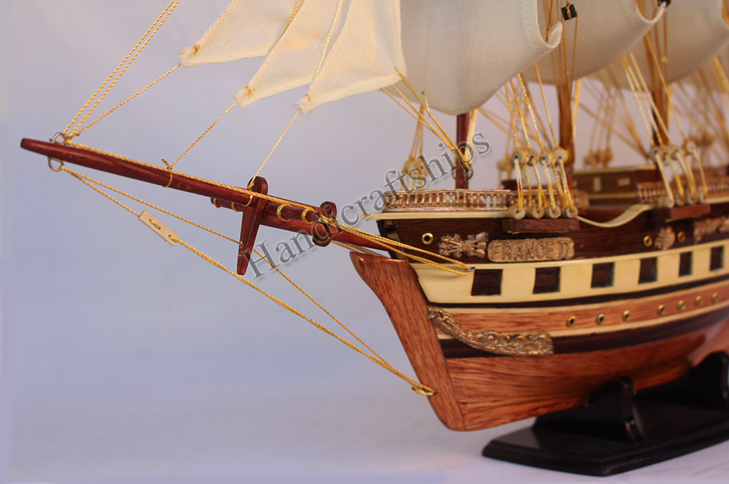 Mô hình tàu thuyền gỗ trang trí France II cao cấp (Thân: 40cm)