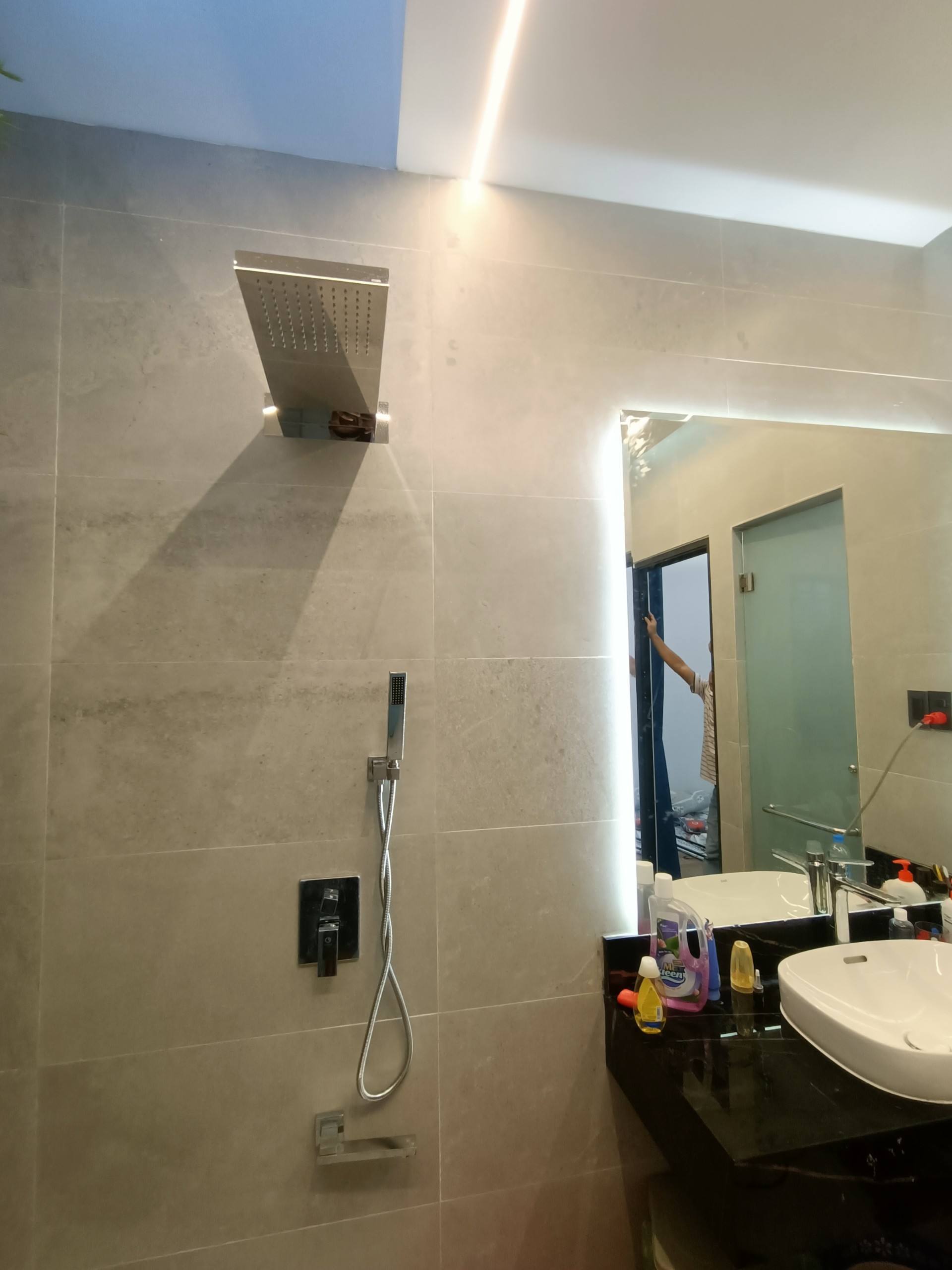 Sen cây âm tường cao cấp nhập khẩu chính hãng GROVES GS 6688 SILVER (đẹp sang trọng, hiện đại đẳng cấp)