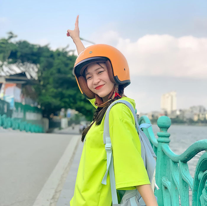 Nón bảo hiểm 3/4 ROYAL M139 có kính âm màu VÀNG NGHỆ BÓNG