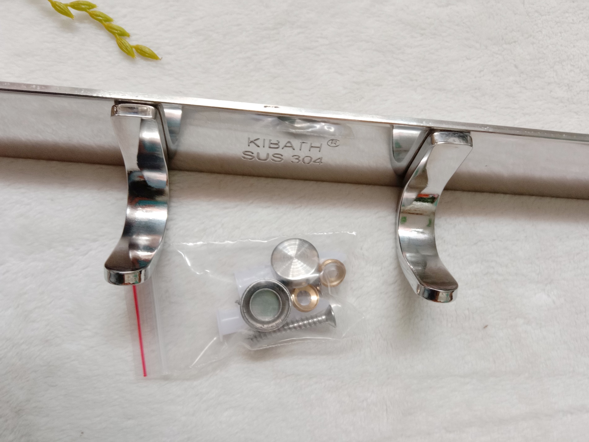 Móc áo dẹp Kibath inox 304 KB-405