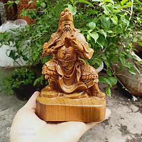 Tượng quan công đọc sách bằng gỗ bách xanh thơm nức kt cao 15×8×10cm