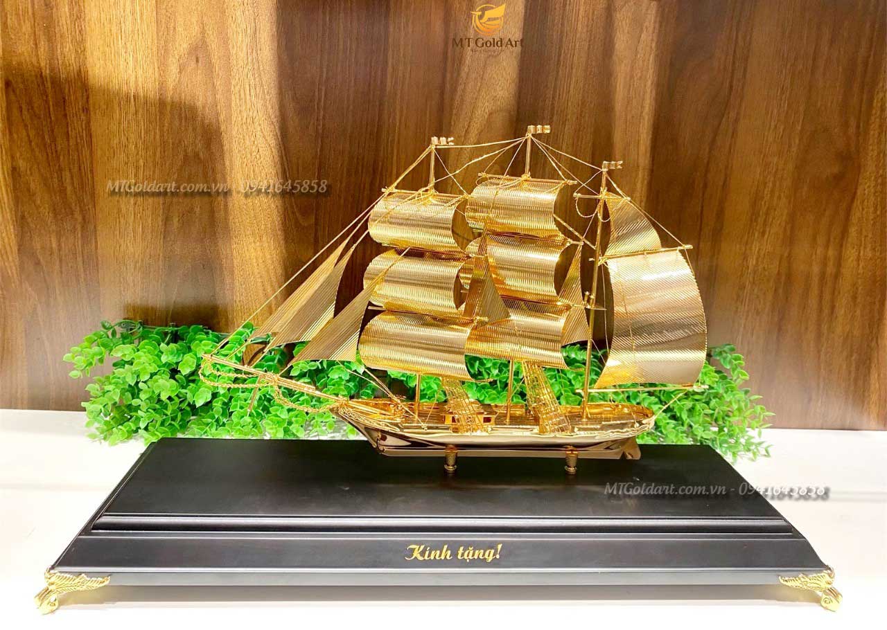 Mô hình thuyền buồm mạ vàng MT Gold Art(510 x 180x 340 mm) L53- Hàng chính hãng, quà tặng dành cho sếp, khách hàng, đối tác