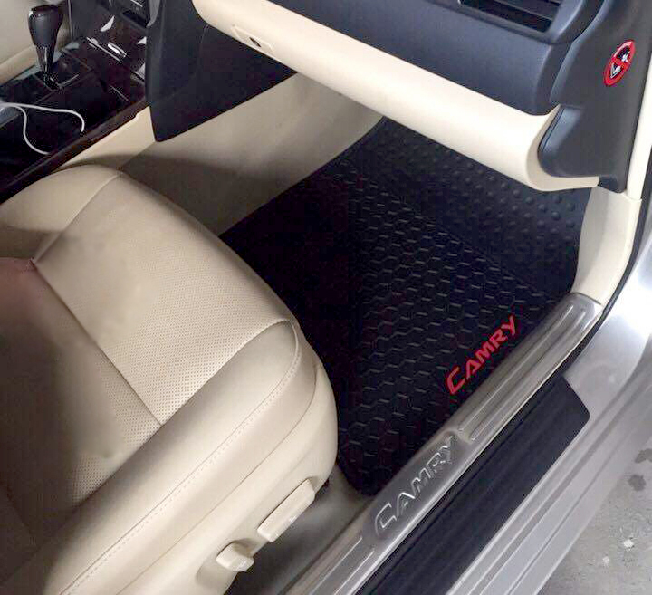 Thảm sàn, lót sàn cao su 3D không mùi Cao cấp dành cho xe Toyota Camry 2012-2018