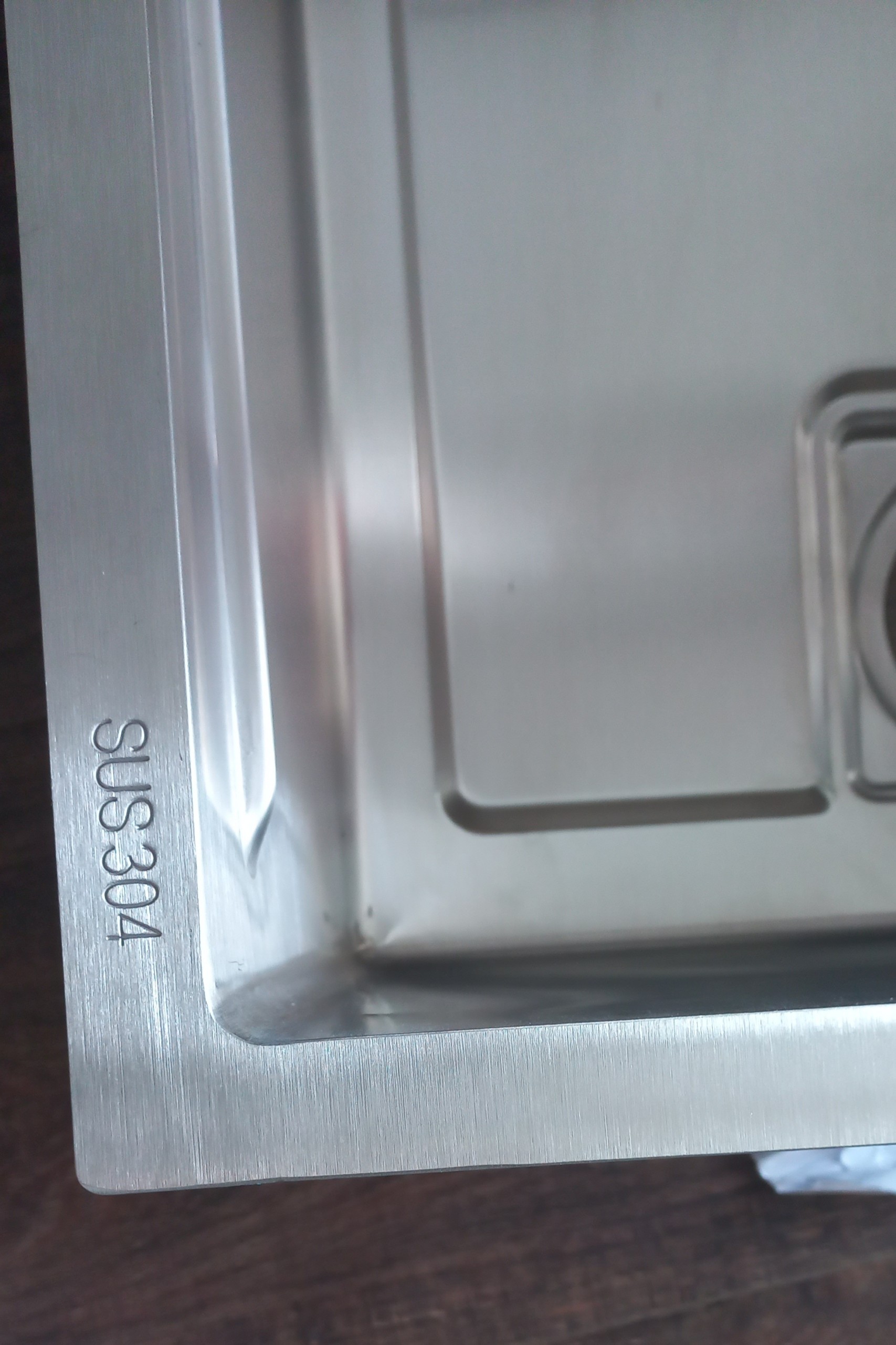Combo chậu rửa chén bát 1 hố lớn Valenza 7846 inox sus304 chuẩn 100% kèm vòi rửa bát rút dây Valenza sus304, bộ xả to ngăn mùi, khay inox kín-TẶNG BÌNH NƯỚC RỬA CHÉN