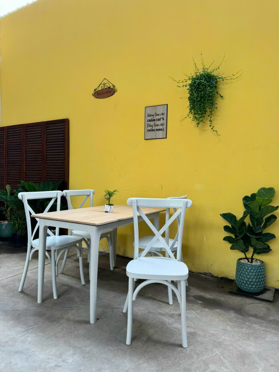 Bộ bàn ăn Bistro SM12CT Tundo kích thước 1m2 + 4 ghế
