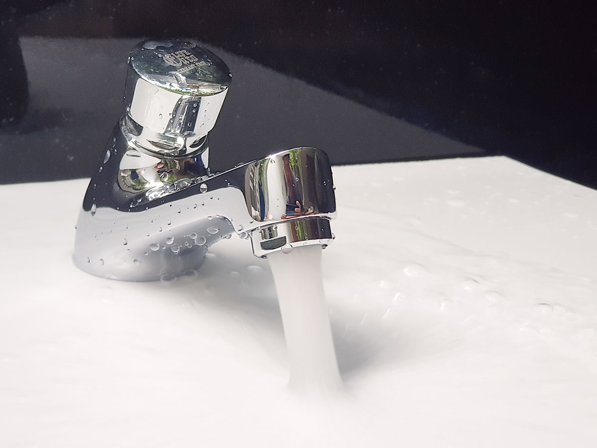 Vòi Lavabo lạnh nhấn hơi Eurolife EL-119 (Trắng bạc)