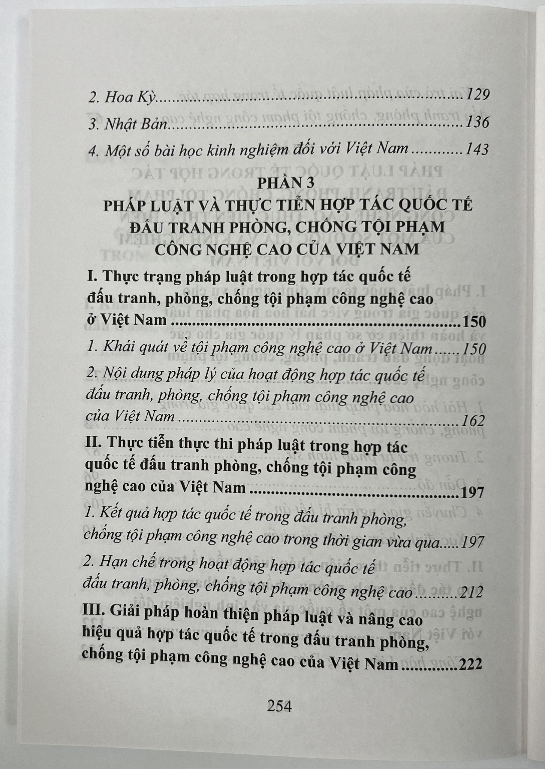 Sách - Pháp Luật Quốc Tế Trong Hợp Tác Đấu Tranh Phòng, Chống Tội Phạm Công Nghệ Cao
