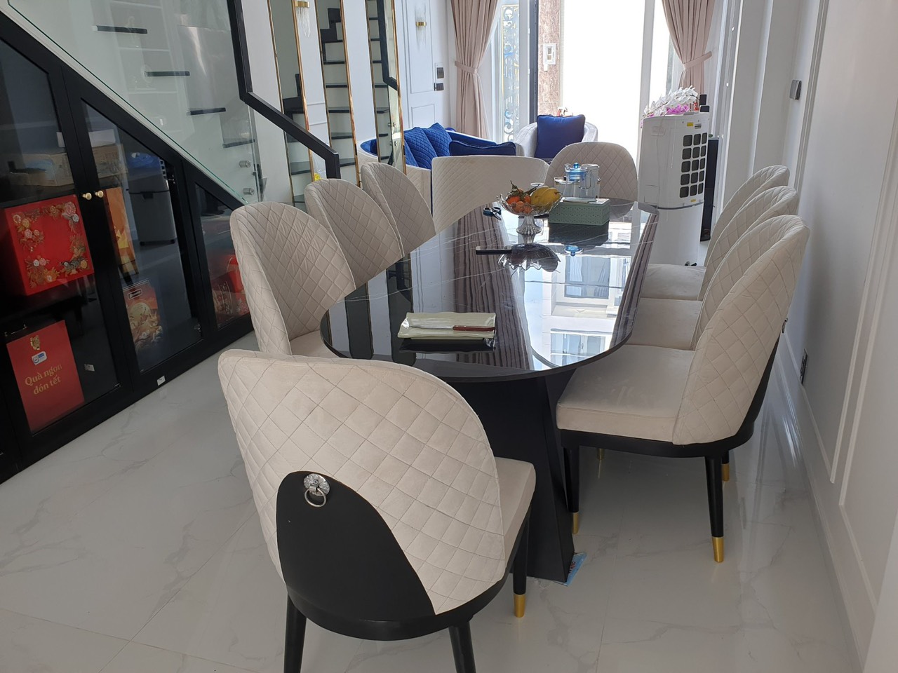 Bộ bàn ăn Luxury 8 ghế Tundo (màu ghế, mặt đá theo yêu cầu)