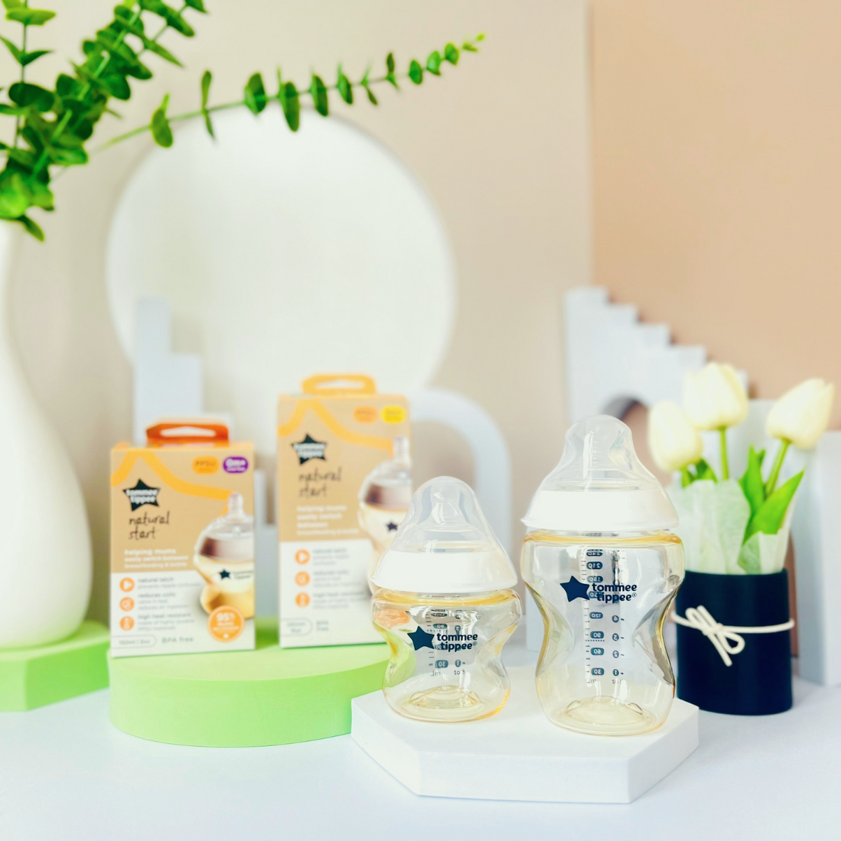 COMBO Ty Ngậm Silicon Siêu Nhẹ Tommee Tippee Ultra Light 0-6m & Bình Sữa PPSU Ty Siêu Mềm Tự Nhiên Tommee Tippee 150ml