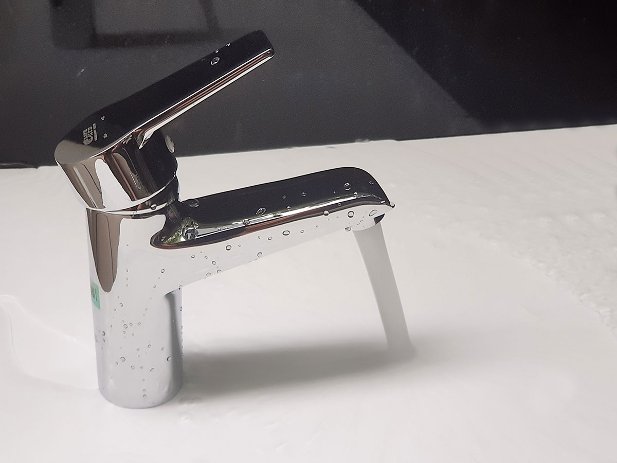 Vòi Lavabo nóng lạnh Đồng mạ Chrome Eurolife EL-AZA02 (Trắng bạc)