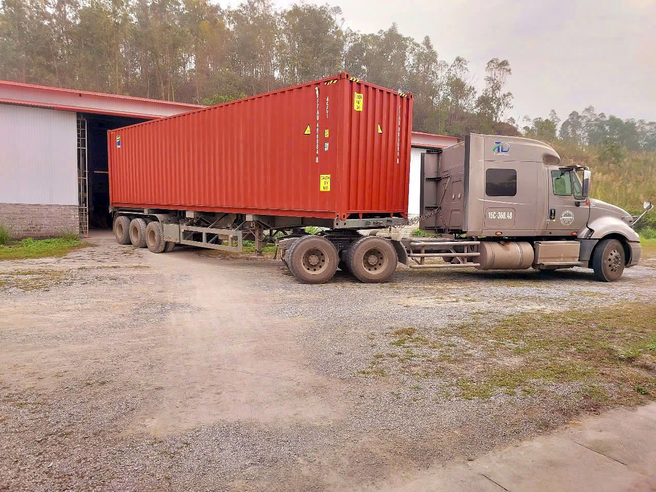 Thảm lót cốp xe ô tô (qd) Lynk&Co 06 nhãn hiệu Macsim chất liệu TPV cao cấp màu đen