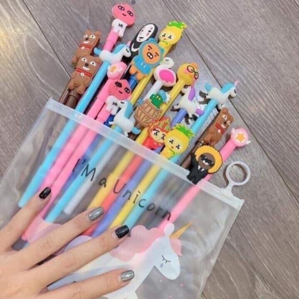 Túi 20 cây bút bi hình thú cho bé , kèm túi zip ,nhiều màu sắc ,ngộ nghĩnh ,xinh xắn ,đáng yêu cho bé tha hồ lựa chọn