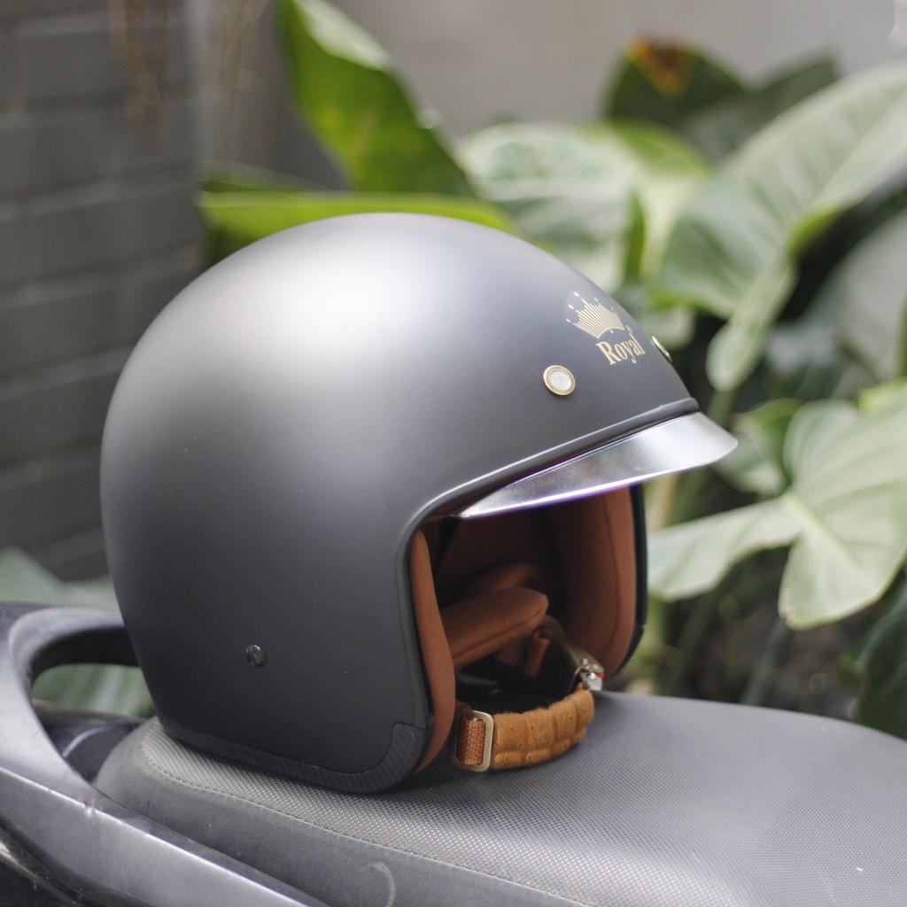 Nón bảo hiểm 3/4 ROYAL M139 có kính âm màu ĐEN NHÁM