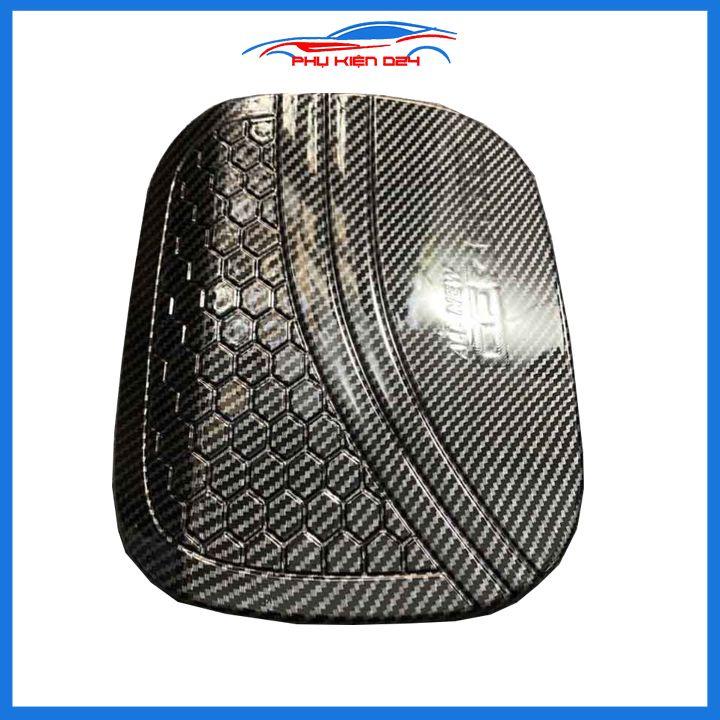 Ốp nắp bình xăng Cerato 2019-2020 vân cacbon chống trầy trang trí ô tô