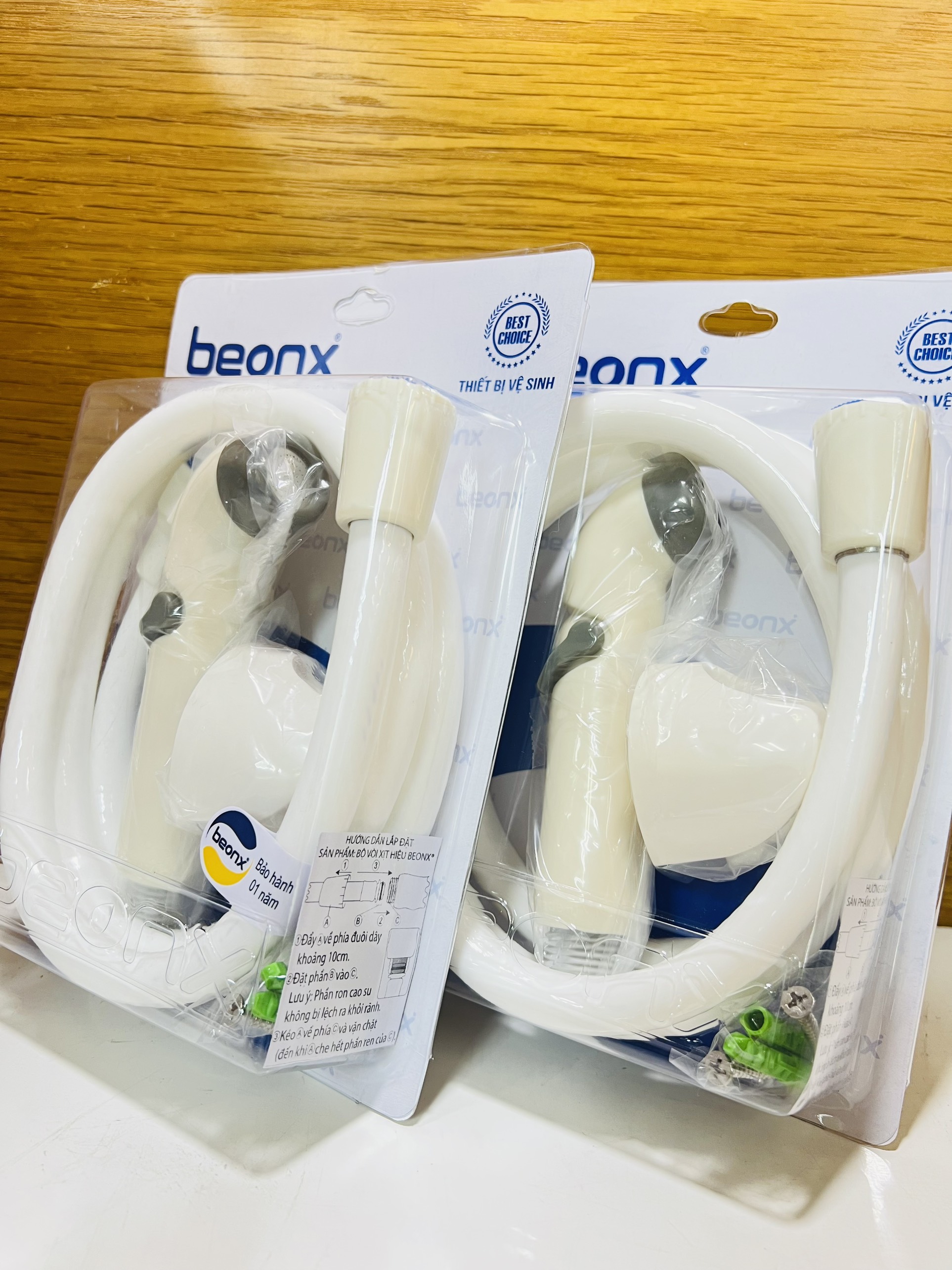 Vòi xịt vệ sinh WC bằng nhựa BEONX màu trắng, đuôi ren 21mm