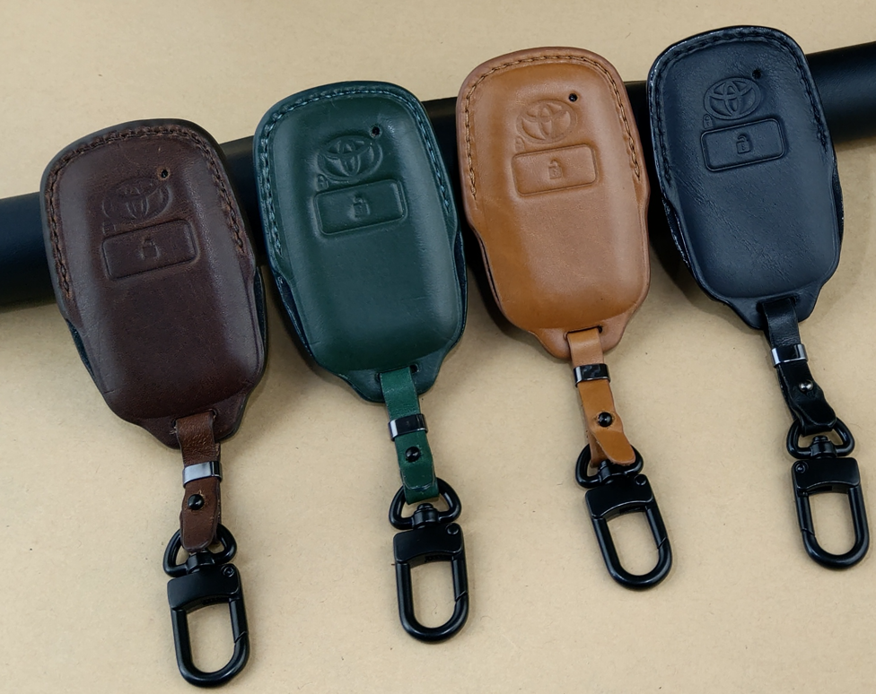 Bao da ép phom Handmade chìa khóa xe ô tô Toyota RAIZE 2022 da bò thât giá tận xưởng (có bán sỉ) - hàng chính hãng