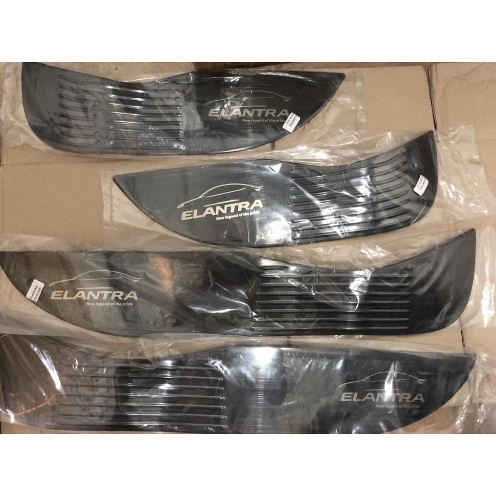 Ốp chống xước Tapli, Táp li cửa dành cho xe Hyundai Elantra 2016-2021( hàng cao cấp)