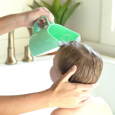 [ BL007 ] Ca tắm gội Dr. Brown’s CleanUp Dino-Pour (0m+)