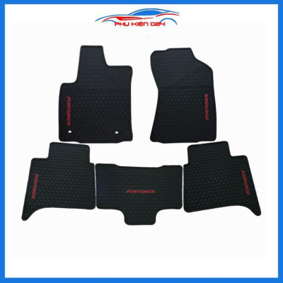 Lót sàn ô tô cao su Fortuner 2017-2018-2019-2020-2021-2022 trải sàn không mùi chống trơn trượt