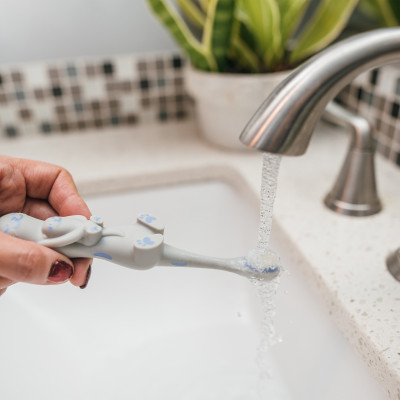 [ HG093 ] Bàn chải đánh răng Dr.Brown