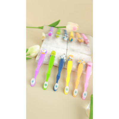 Bàn chải đánh răng siêu mềm phiên bản Petty cho bé từ 3 tuổi