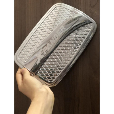 Ốp nắp bình xăng mạ crom dành cho xe XPANDER 2019-2020-2021 cao cấp