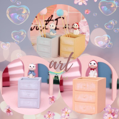 Hộp Cắm Bút Mèo Quàng Khăn Đỏ Công Chúa Dễ Thương - Art House