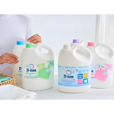 Nước giặt Dnee 3000ml xanh/hồng/trắng - Thái Lan